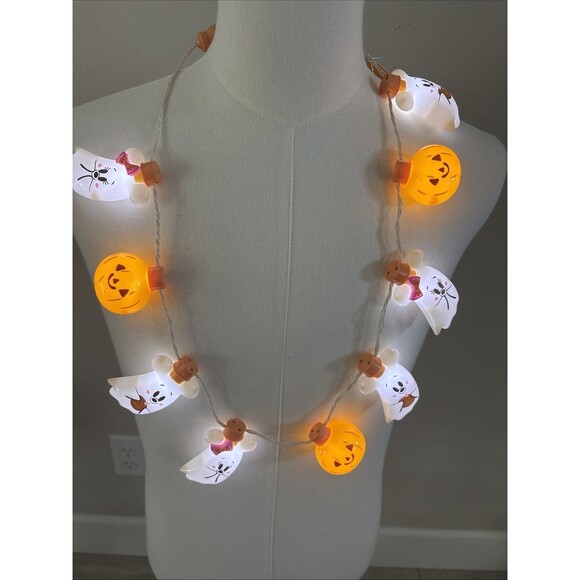 Disney Parks 2025 Halloween Mickey Minnie Ghosts Pumpkin Light up Necklace NEW - Picture 6 of 7